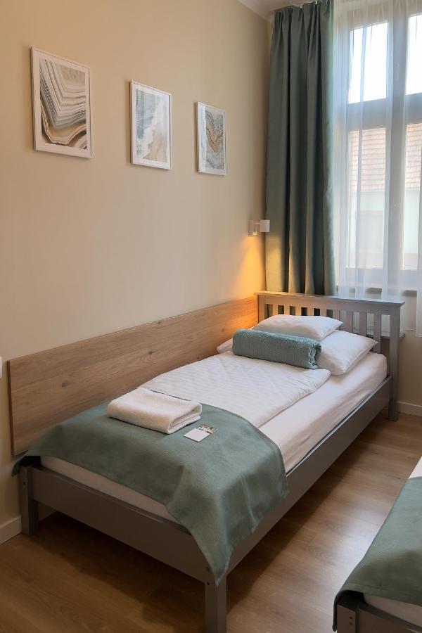 Anova Apartman Gyula Ngoại thất bức ảnh