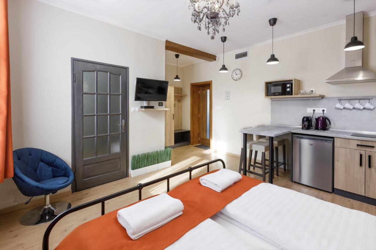 Anova Apartman Gyula Ngoại thất bức ảnh